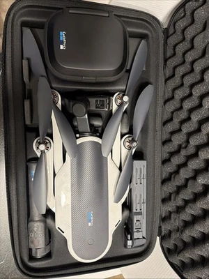 Drone GoPro Karma con funda y cargador, cardán y cuchillas extra SIN DAÑOS Foto 1 de 4
