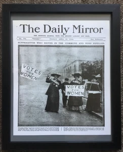 1906 SUFFRAGETTEN AUS COMMONS VERTRIEBEN GERAHMTES KLEINES ZEITUNGSDECKBLATT - Bild 1 von 10