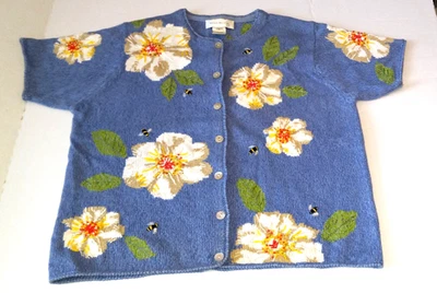 Susan Bristol Knit Cardigan Short Sleeve Sweater Size L Blue Flowers & Bees Vtg - Image 1 of 4
