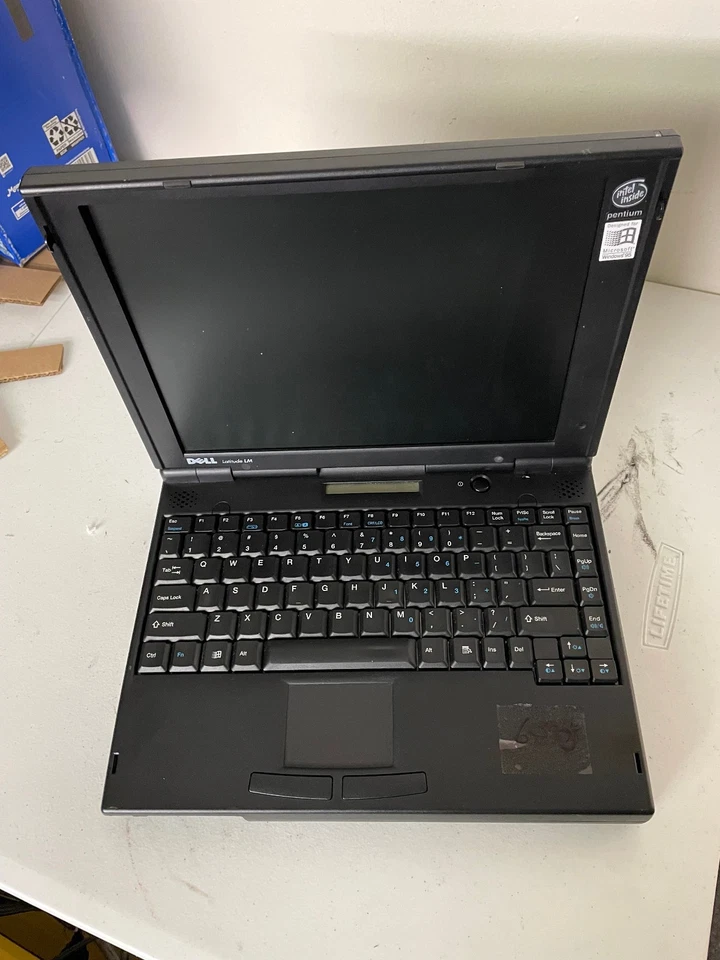 De colección Dell Latitude LM Pentium MMX 166 MHz 24 MB COMO ESTÁ sin probar #608J Foto 1 de 4