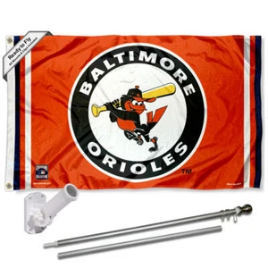 Baltimore Orioles Vintage Retro Flag Pole and Bracket Kit - Picture 1 of 6