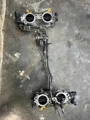 Wrx STI 2006 rieles de alimentación laterales y TG  Foto 1 de 3