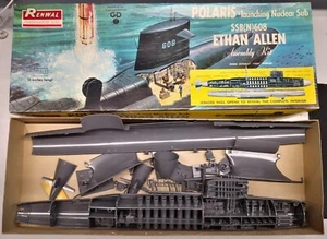 Renwal Polaris Sottomarino nucleare USS Ethan Allen SSB (N) 608 scala 1:200 1963 - Picture 1 of 9