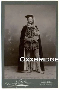 GILBERT & SULIVAN D'Oyle Carte YEOMEN OF THE GUARD Photo THEATRE COSTUME DESIGN - Picture 1 of 1