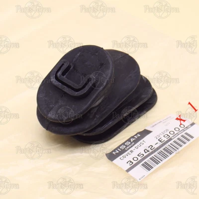 OEM GENUINE Nissan 200SX 720 Pickup Clutch Withdrawal Lever Dust Boot 30542E9000 - Image 1 of 4