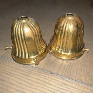 Coppia di supporti paralume 2-1/4" in ottone senza chiave, design Sheffield - Foto 1 di 3