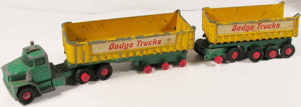 MATCHBOX K16 DODGE FRUEHAUF TRACTOR TIPPER TRUCK & TRAILER KING SIZE AZU - Image 1 of 1