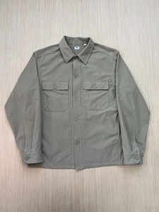 Uniqlo Sobre Camisa Utilitaria Chaqueta de Campo Talla Pequeña Beige Usada Leer - Imagen 1 de 24