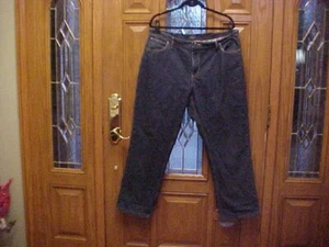 CABELA WOMAN'S DARK WASH DENIM JEANS WITH PLAID FLANNEL LINING SIZE 18 SHORT - Picture 1 of 6