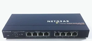 Switch Fast Ethernet 8 porte Netgear automatico 10/100 Mbps FS108 con adattatore di alimentazione - Foto 1 di 4