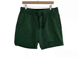 TOMMY HILFIGER MENS GREEN MEDIUM CASUAL SHORTS WITH DRAWSTRING Used - Picture 1 of 6