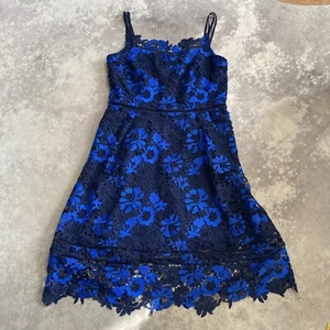 T Tahari Kleid Damen Größe 0 Lucille Ozeanblau Spitze Knielang Trägerärmel - Bild 1 von 15
