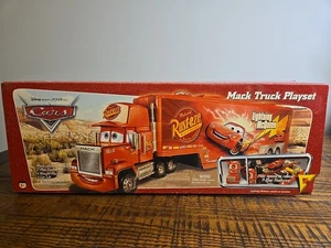 New Sealed Disney Pixar Cars MACK TRUCK PLAYSET RUST-EZE Semi 2005 Diecast ~ NIB - Picture 1 of 5
