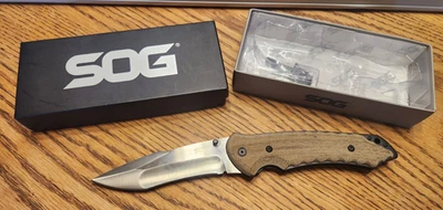 SOG Kiku Folding Knife 4.6" - KU 1011  NEW in Box! - Image 1 of 4
