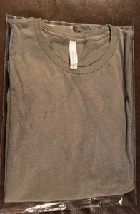 CANVAS 2XL T-Shirt grau (??) ish green (??) - gebraucht - Bild 1 von 3