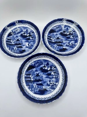 Antique Chinese Porcelain Flow Blue Plates 1800’s Set Of 3 - Provenance Incl. - Image 1 of 4