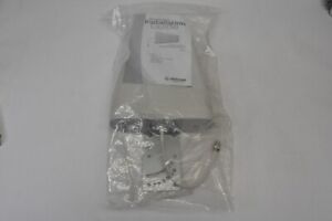 NEW Wilson 314411 50ohm Wide Band Directional Antenna - White - ANTENNA ONLY