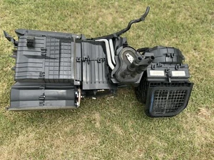 2019 Nissan Titan XD Heater Box - Picture 1 of 2