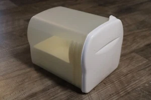 Rubbermaid Servin' Saver Bread Keeper #381A with Drawer Slicing Guide & Lid - Picture 1 of 20