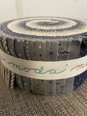Moda Jelly Roll Lakeside/Primitive Gatherings Fabric Strips Quilting & Crafts - Image 1 of 4