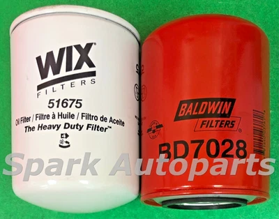 Lot of 2 Engine Oil Filter WIX 51675 BALDWIN BD7028 For FREIGHTLINER, MITSUBISHI - Image 1 of 3