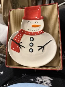 New Tis The Season Plate Set Of Four Snowman Red & White 8”H X 6.5”W Damage Box - Picture 1 of 5