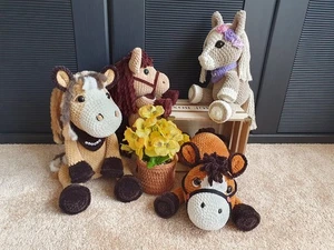 Amigurumi🐴Pferd Ponny🐴Häkeltiere Kuscheltiere aus samtweicher Chenillewolle - Bild 1 von 28