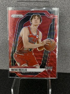 2024-25 Panini Prizm Matas Buzelis #252 Red Wave Prizm Rookie RC - Bild 1 von 2