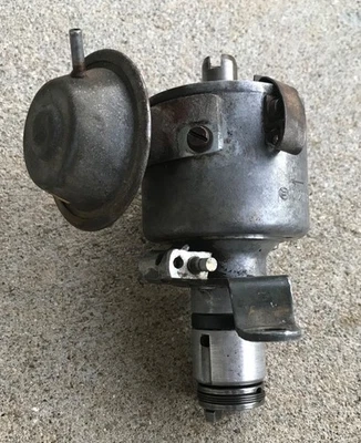 Volkswagen Bus Distributor 1977, Bosch, type 2, 2 liter - Image 1 of 4