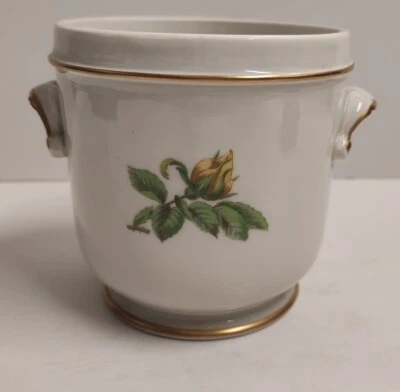 Yellow Flower Porcelaine De Paris White French Planters Plant Pot - Image 1 of 4