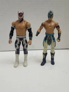 2011 WWE Mattel Hunico Basic Wrestling Figur Serie 18 Evil Sin Cara & Kalisto - Bild 1 von 3