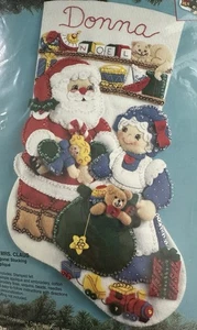 NIP Sealed Bucilla Christmas Felt Applique Kit Mr. & Mrs. Claus Stocking 18" Cat - Picture 1 of 6