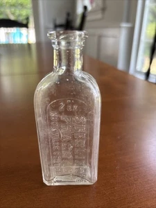 Antique Sterling’s Pharmacy Rockville Center LI NY 2oz Medicine Bottle - Picture 1 of 14