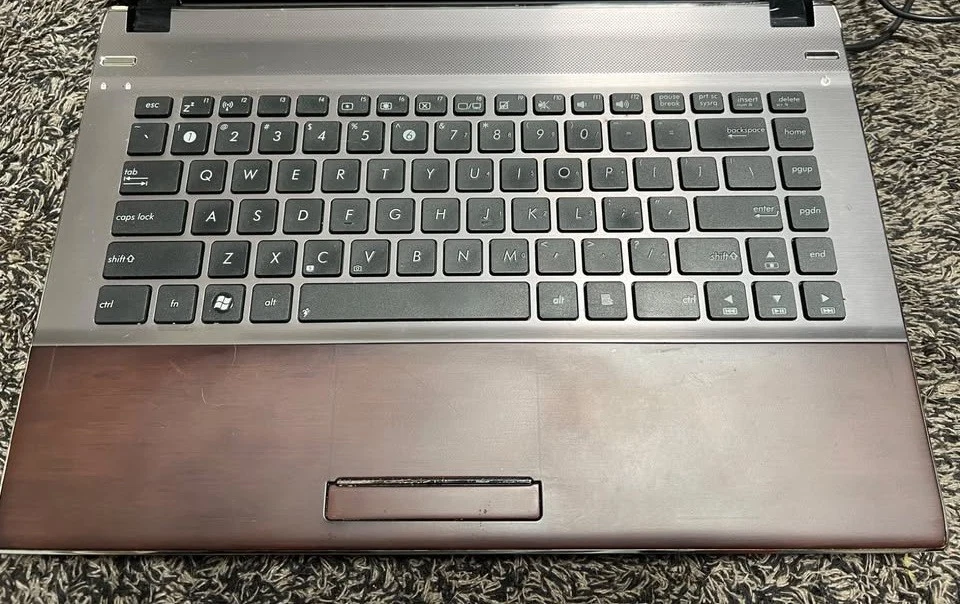 Reposamanos baboo original para portátil Asus u43f con teclado y panel táctil Foto 1 de 1