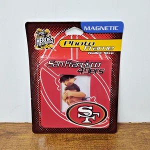 Vintage Crown Pro Graphic San Francisco 49ers Magnetic Red Wallet Photo Frame - Picture 1 of 2