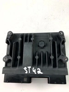 ST42 TOYOTA Engine Control Unit ECU 89661-F4390 - Picture 1 of 4