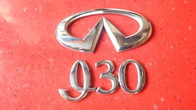95 96 97 98 99 Infiniti I30 i30 emblema símbolo insignia maletero tapa trasero cromo OEM  Foto 1 de 4