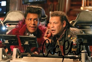 RED DWARF: CRAIG CHARLES 'DAVE LISTER' SIGNED 6x4 ACTION PHOTO+COA **PROOF** - Picture 1 of 2