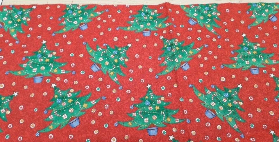 New Remnant W 112 cm x L 26 cm 100% Cotton Fabric Christmas Trees on Red Design - Image 1 of 1