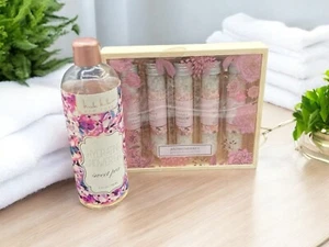 Nicole Miller Hydrating SWEET PEA Shower Gel 17 oz + 5 Aromatherapy Bath Salts - Picture 1 of 14