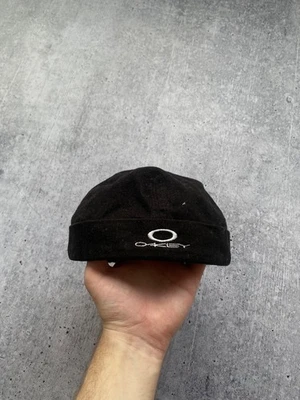 Vintage Oakley Logo Y2K Docker Beanie – Black – 90s/2000s Streetwear - Image 1 of 4