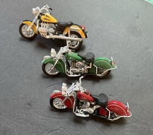 Vintage Maisto 1948 Indian Chief Motorcycle 1:18 Diecast Red - Limited Edition - Picture 1 of 12