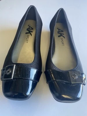Women's Anne Klein Sport (AK) Black Wedge Pumps Heel Shoes - Size 9 M - Image 1 of 4