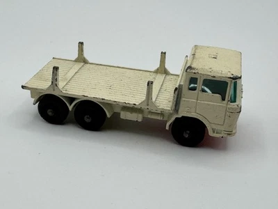 VINTAGE MATCHBOX LESNEY NO.58 DAF GIRDER TRUCK WHITE DIECAST MADE IN ENGLAND - Image 1 of 4
