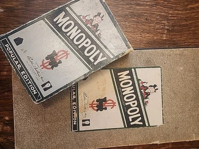 Caja de juego de mesa Monopoly 1954 de colección y no estoy seguro si casas de plástico completas tablero de juego Foto 1 de 4