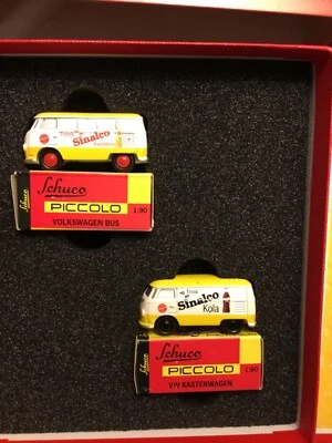 Juego limitado Schuco Piccolo SINALCO (2) juego de autobús y cartel publicitario Foto 1 de 4