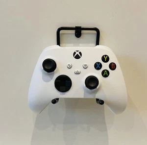 Supporto controller adatto per PS5, PS4, PS3, X Box One, Switch Pro, X Series e molto altro - Foto 1 di 10