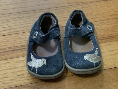 Livie & Luca Pio PIo Gris Gamuza Mary Jane Zapatos Talla 4 Dorado Brillo Pájaro Foto 1 de 4
