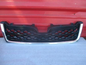 Subaru Forester radiator front grille OEM GRILL 2014 2015 2016 14 15 16 used - Picture 1 of 9