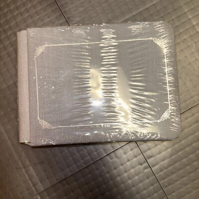 Álbum pequeño Creative Memories rosa 6 X 8” PLATEADO con 10 páginas. Borde plateado. Precintado. Foto 1 de 2